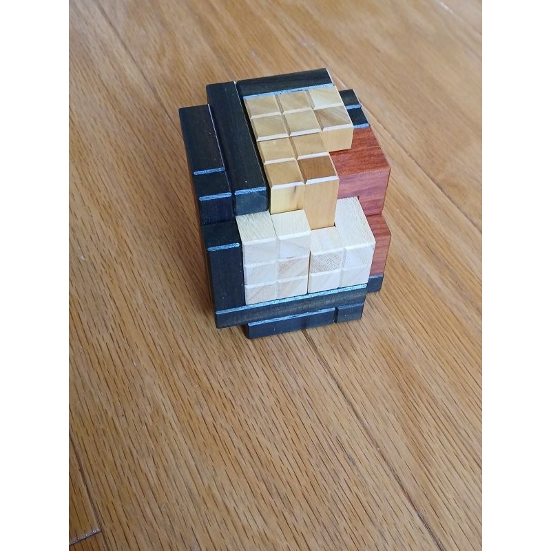 Neighburr by Christoph Lohe