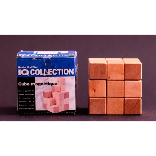 Magna Cube by IQ Collection