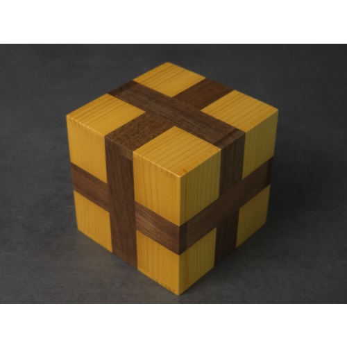 NEW PARCEL CUBE(M-45) - Akio Kamei (Karakuri)