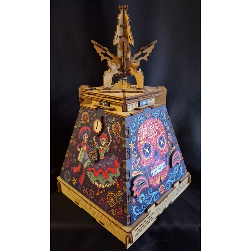 Cluepuzzle - Pyramid of the Sun. Jigsaw puzzle box.