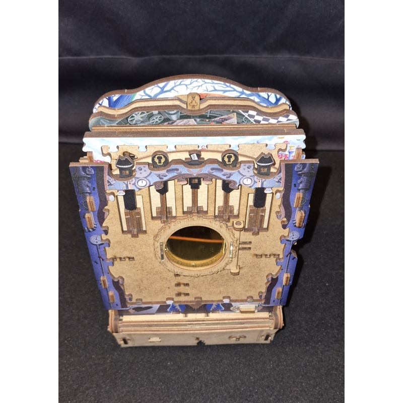 CluePuzzle - The Wonderbox of Alice. Jigsaw puzzle box
