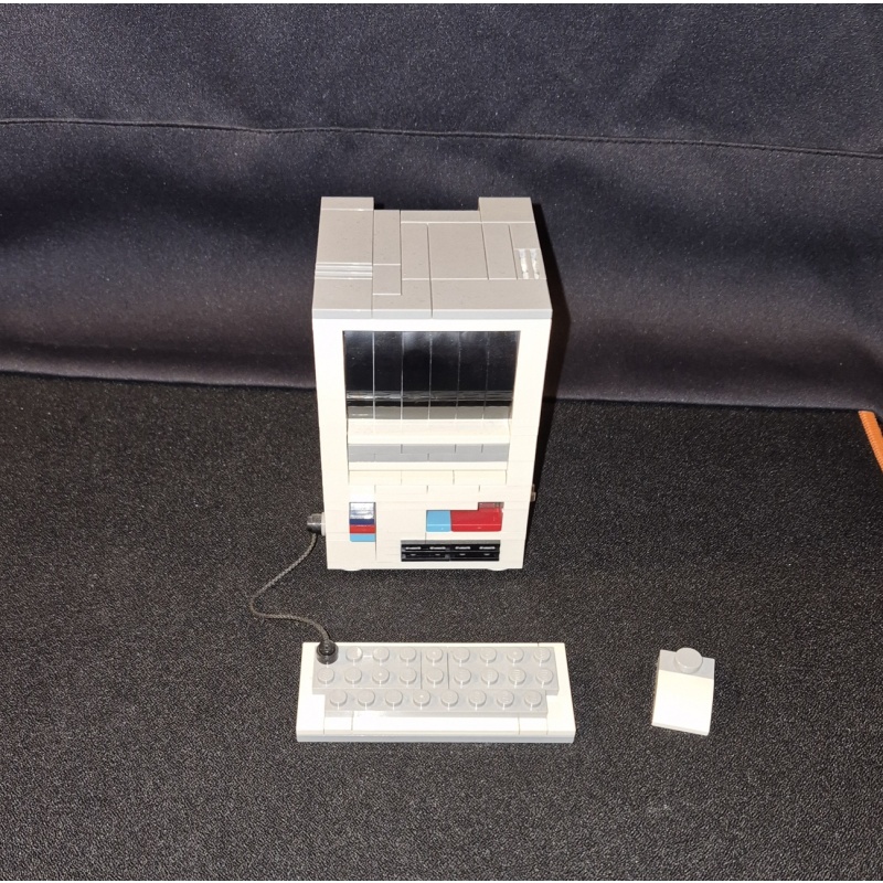 Old Mac by Cheat3
