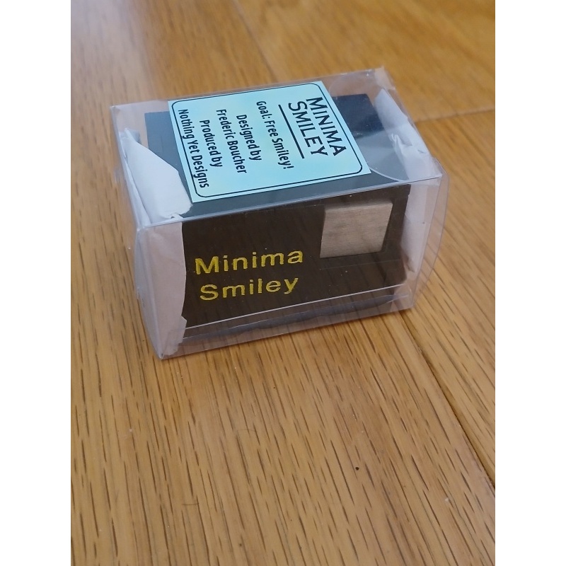 Minima Smiley by Frederic Boucher