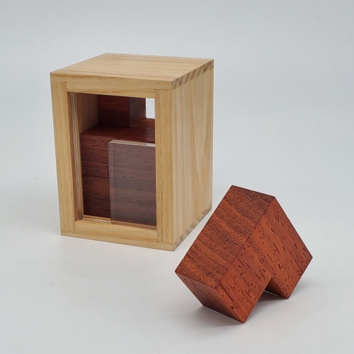 4L by Yasuhiro Hashimoto and Eric Fuller