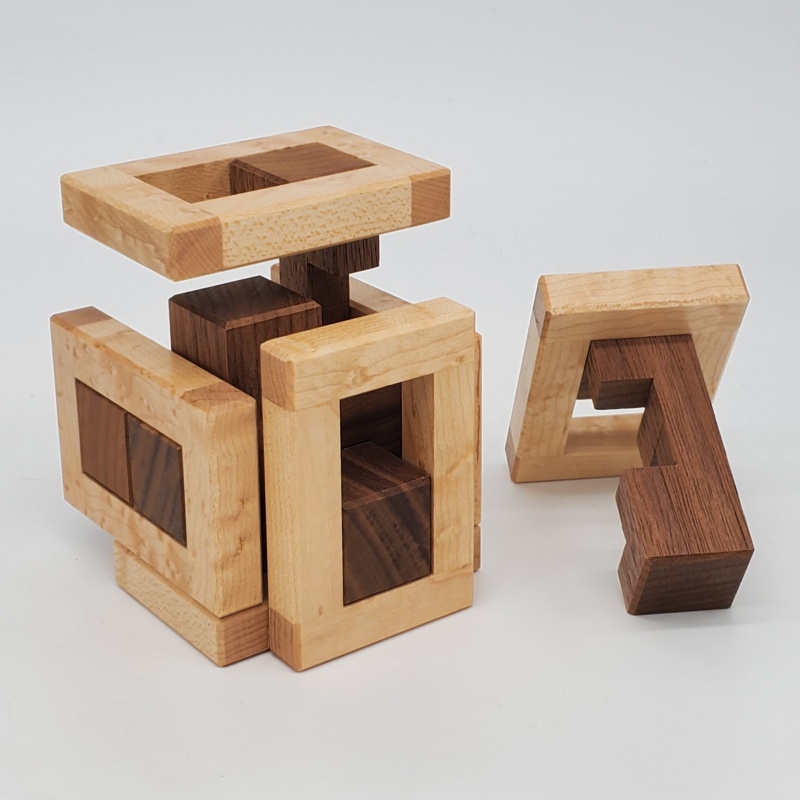 Burr with Rings by Hajime Katsumoto and Eric Fuller