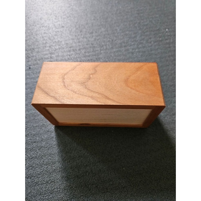 Maze box medium by Kagen Sound. Limited edition