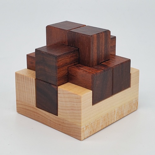 Basket Burr by Yavuz Demirhan and Eric Fuller