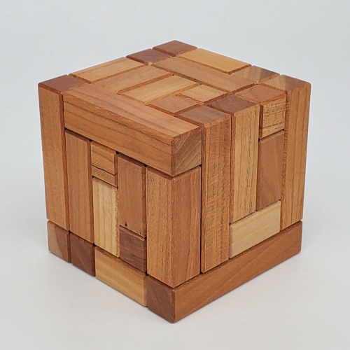 Worm Cube by Émil Áskerli and Eric Fuller