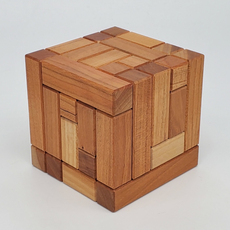 Worm Cube by Émil Áskerli and Eric Fuller