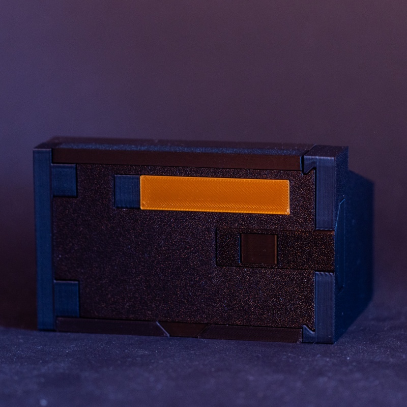 Piano Box by Mowens