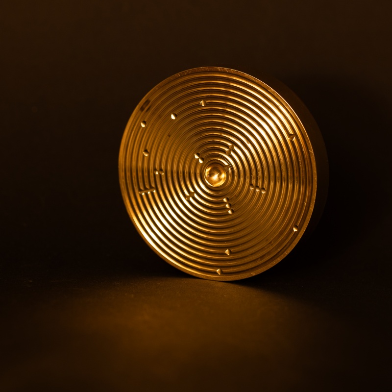 Brass circular labyrinth - 1Kg!