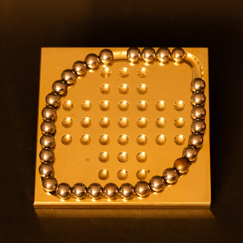 Brass solitaire - 1.7kg!