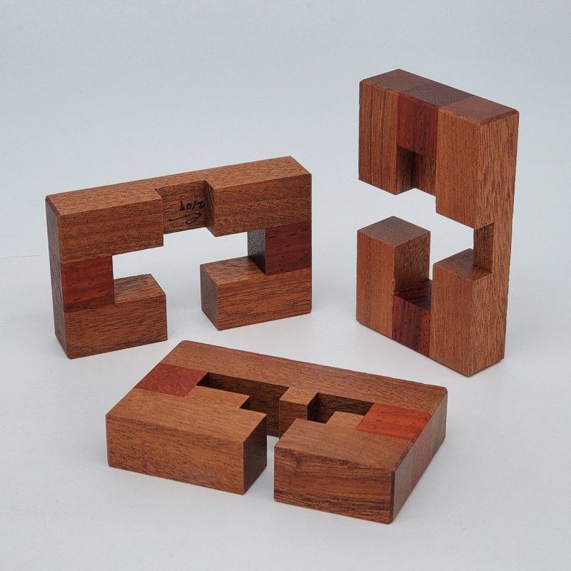 Three Piece NOT by Frans de Vreugd