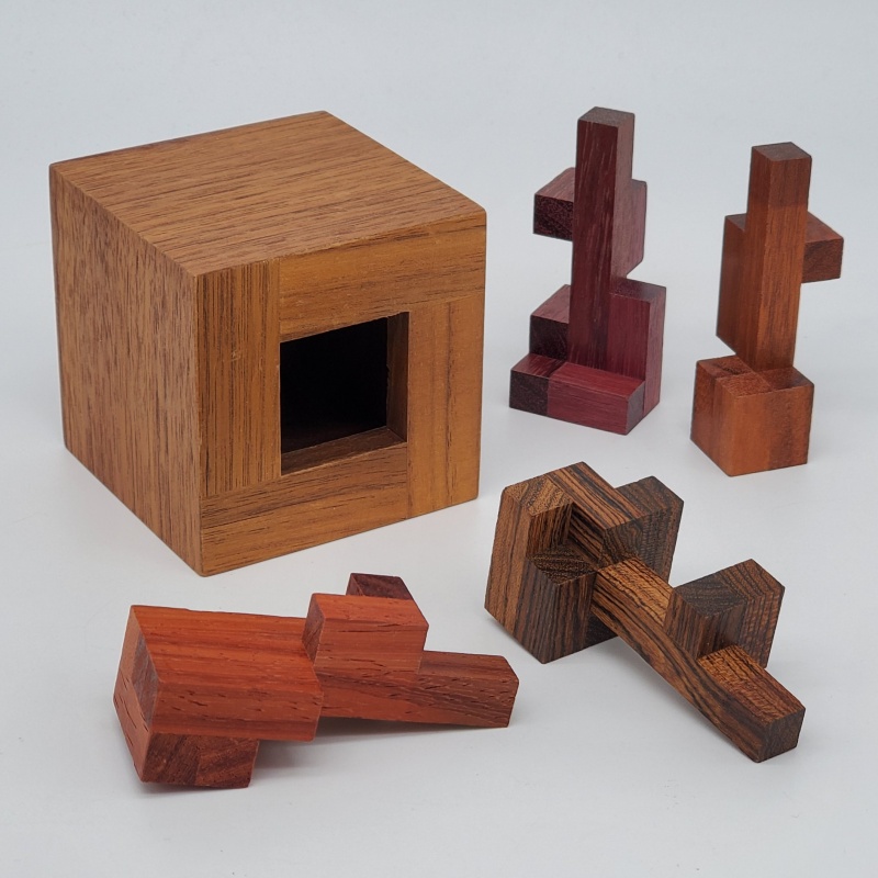 Lolly Box by Alfons Eyckmans and Eric Fuller