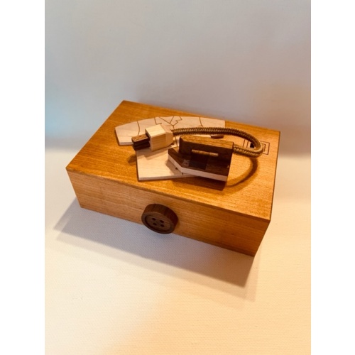 Ironing by Hideaki Nikikawa - Karakuri Creation Group