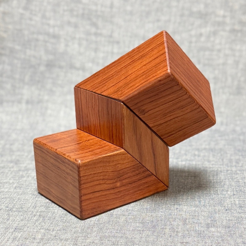 VARY-BOX Zig Zag (M-15) by Akio Kamei