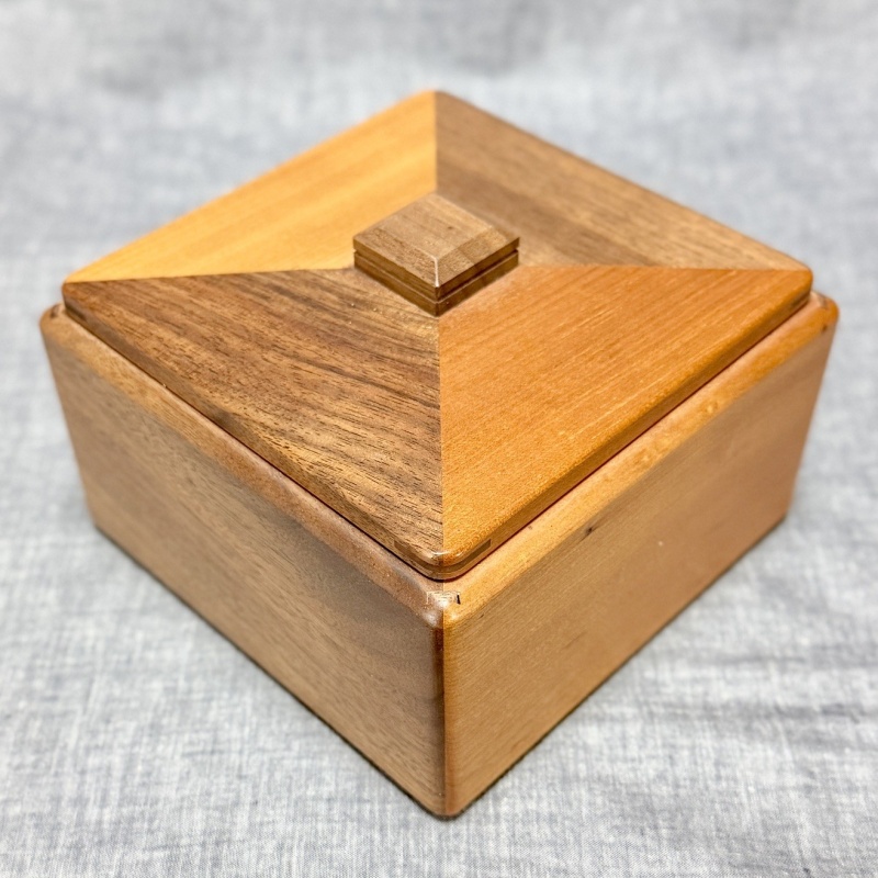 Top Box (Part 1) (M-5-1) by Akio Kamei KCG