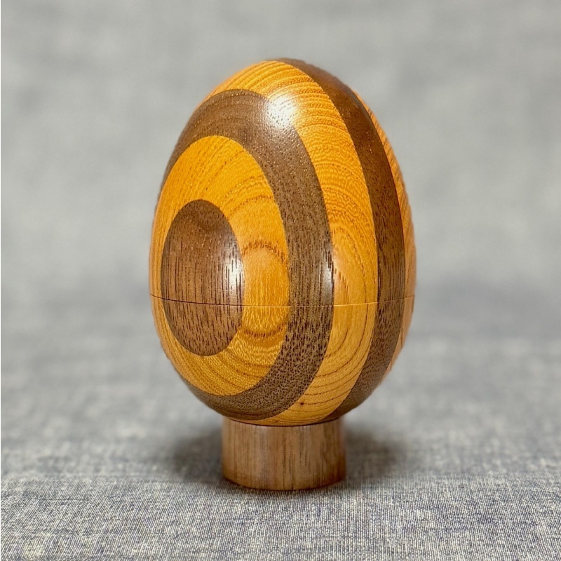 Egg (2 Compartments) by Akio Kamei