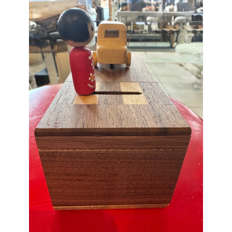 Karakuri Watch Out! Puzzle Box