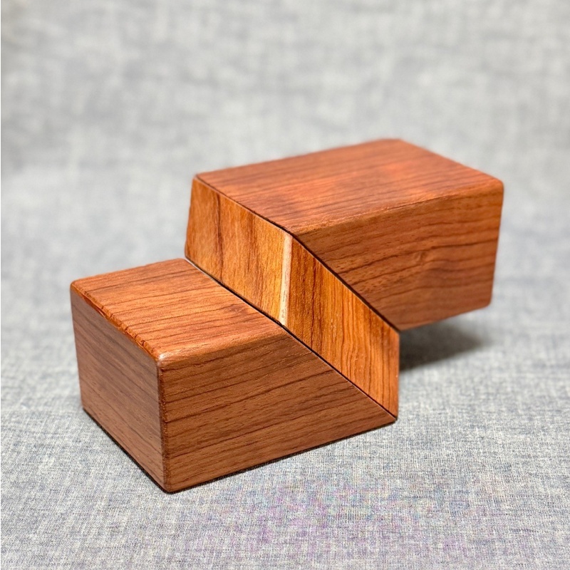 VARY-BOX Zig Zag (M-15) by Akio Kamei