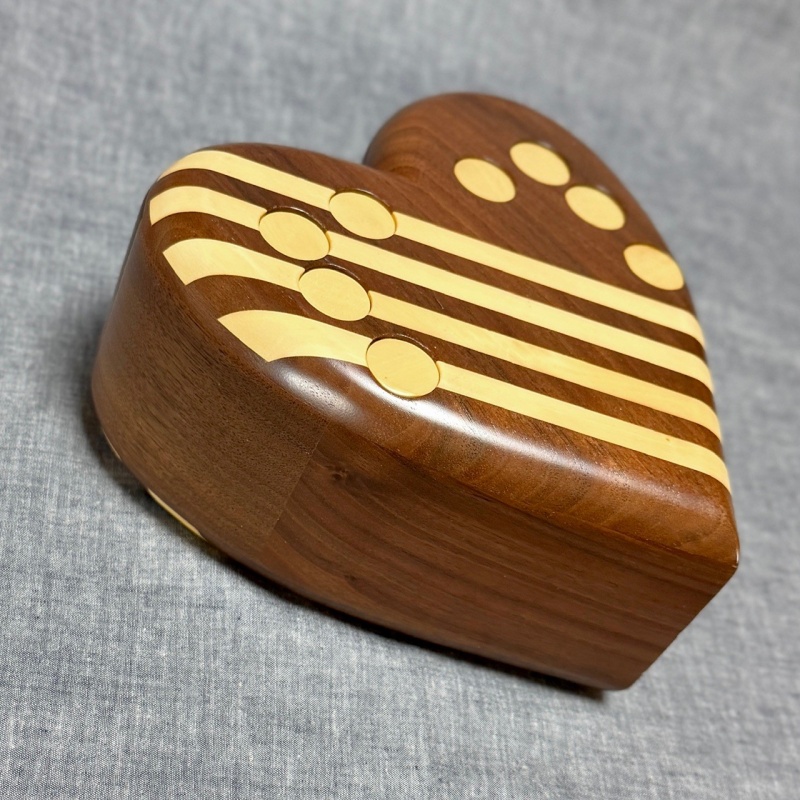 Heart to Heart (P-16) by Akio Kamei