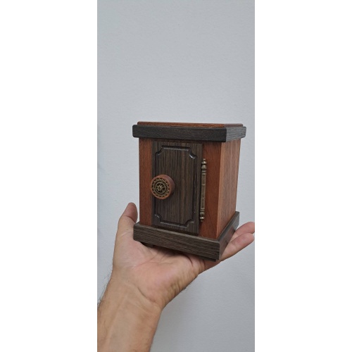 Safe 1 - Limited edition - Subfosil Oak
