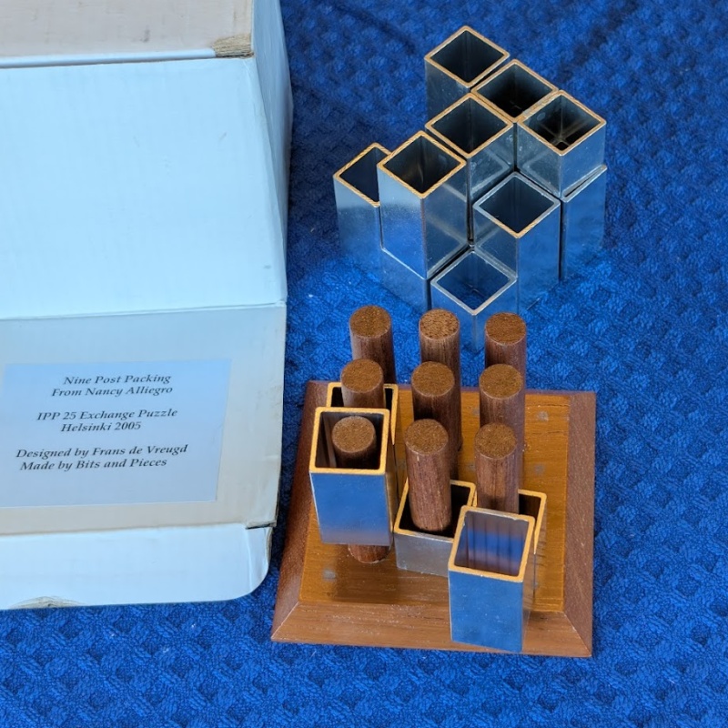 Nine Post Packing (IPP25) by Frans de Vreugd / B&P