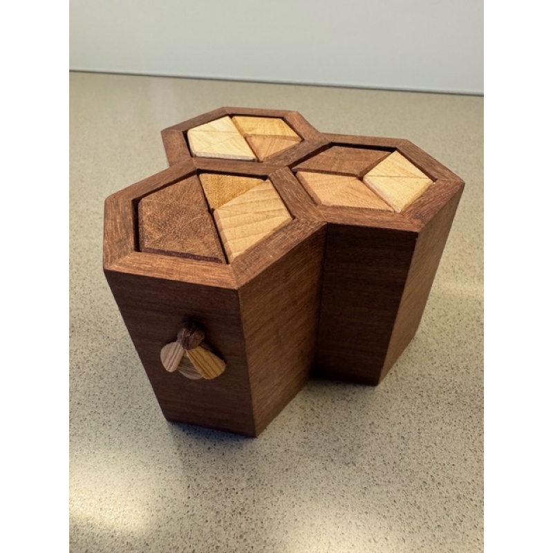 Alveolus by Sylvain Sanson