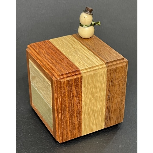 Bara-Bara Box with Snowman by Osamu Kasho (Karakuri) - RARE