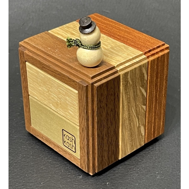 Bara-Bara Box with Snowman by Osamu Kasho (Karakuri) - RARE