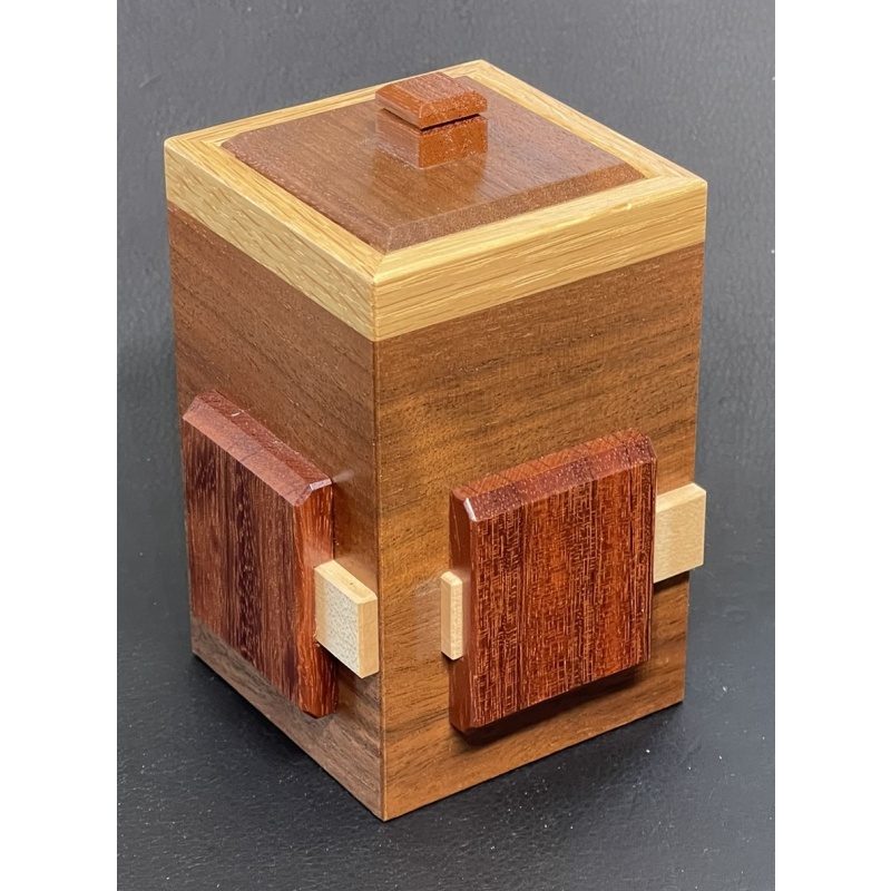 Bean Bag Drawer 2 by Hiroshi Iwahara (Karakuri)