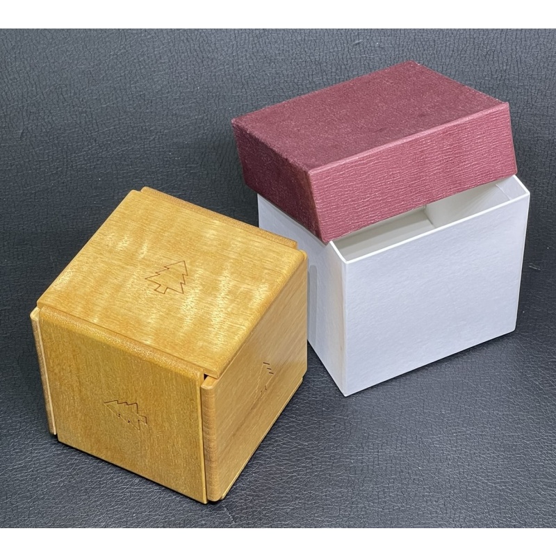 Box With 5 Trees by Hiroshi Iwahara