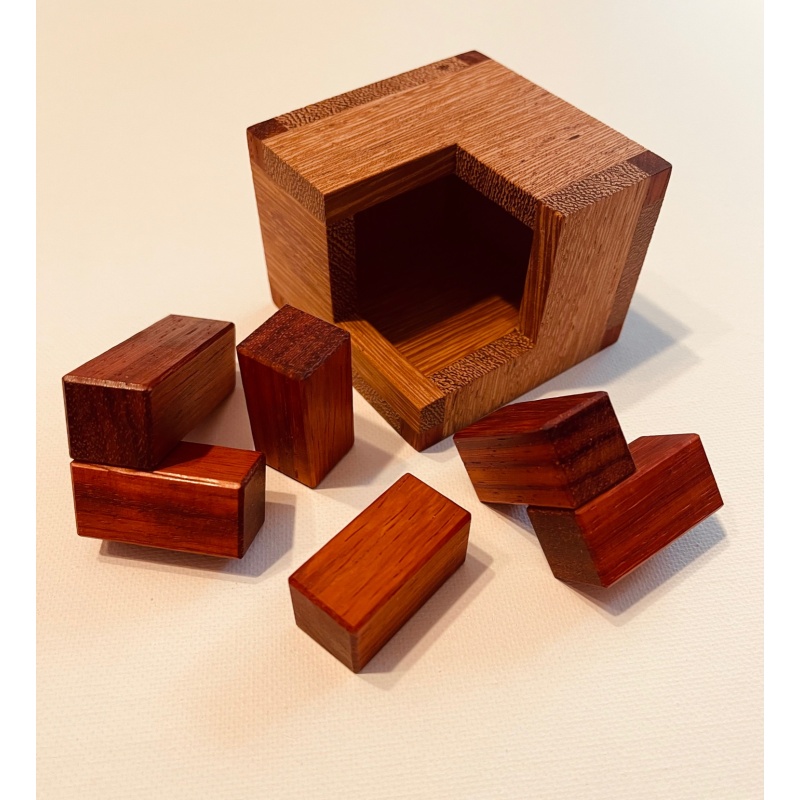 Corner Cube - Andrew Crowell by Wood Wonders