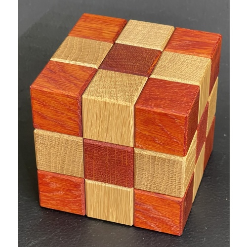 Checker Cube Box by Akio Kamei - 2001 Karakuri Christmas Gift