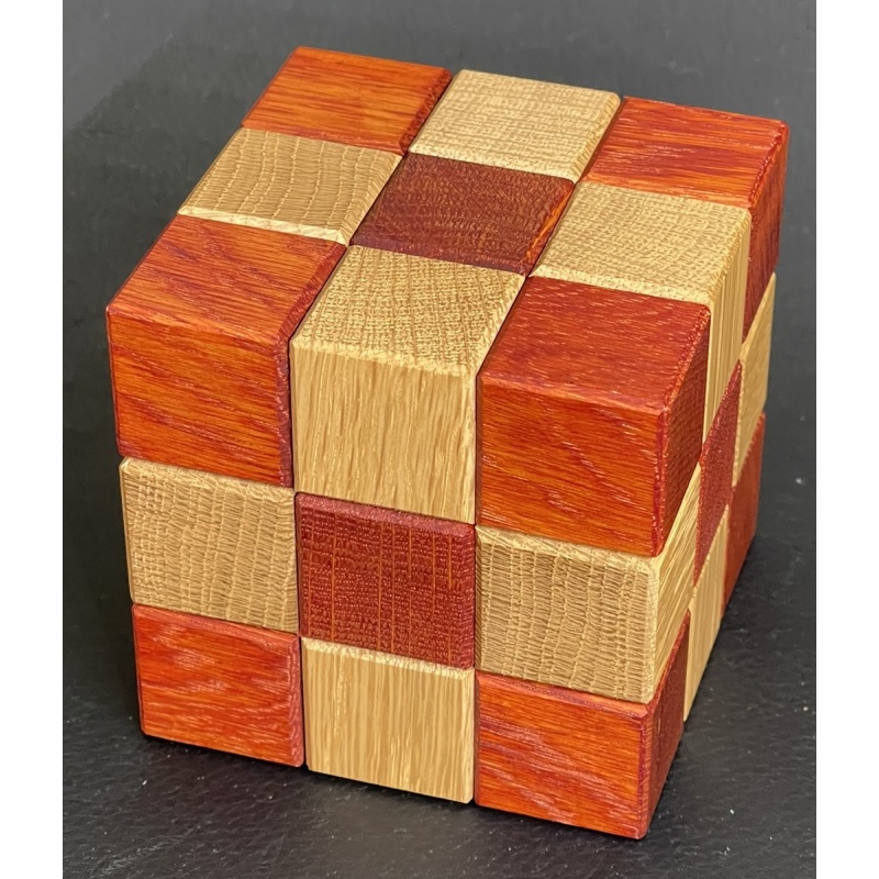 Checker Cube Box by Akio Kamei - 2001 Karakuri Christmas Gift