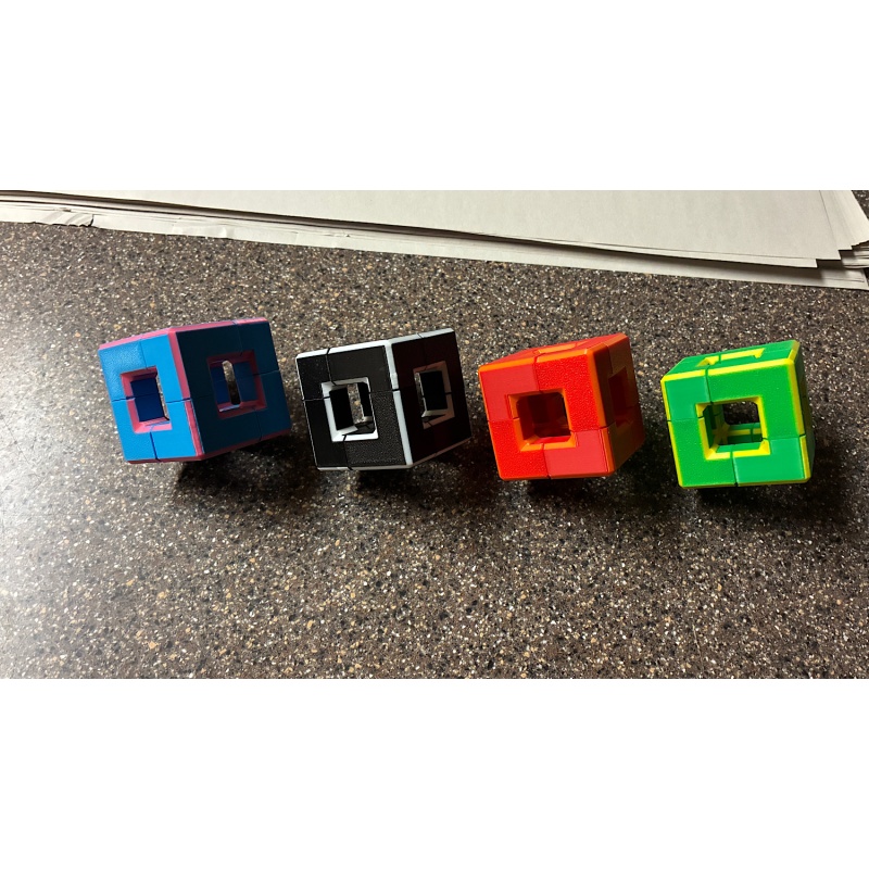 Set of four Cubits by Benno de Grote