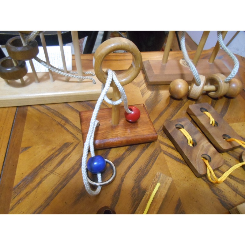 Seven wood+string disentanglements