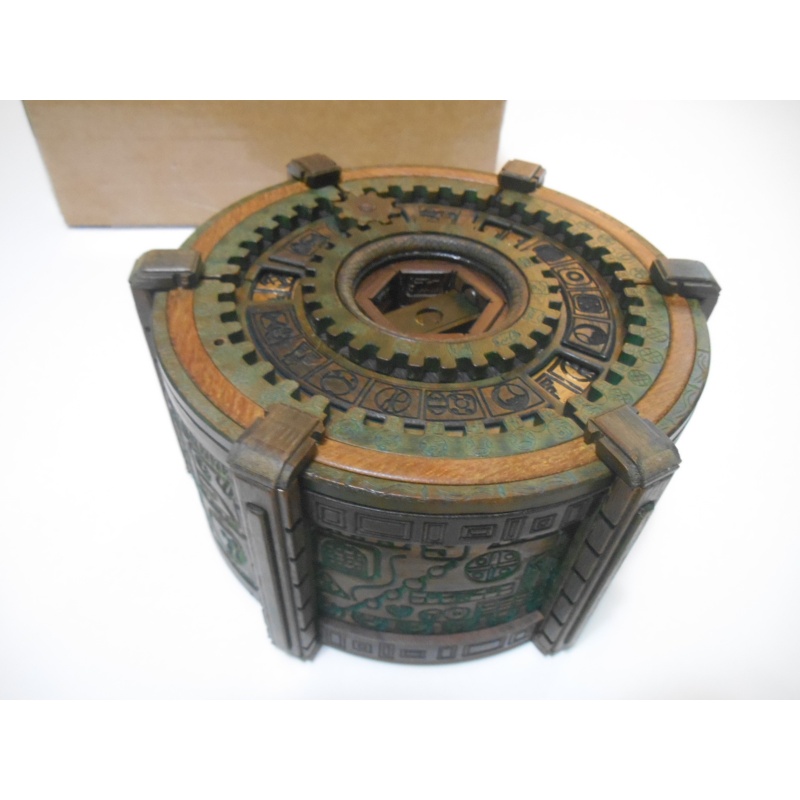 Sundial - Jesse Born, Robert Yarger