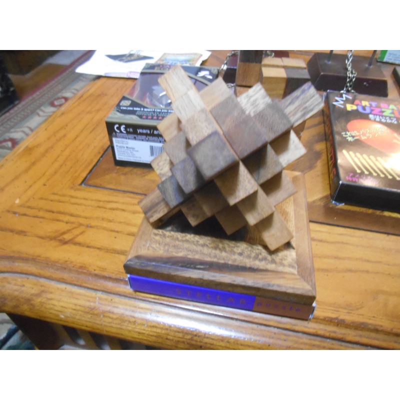 Eleven puzzle lot - Hanayama, B&P, Lagoon, etc.