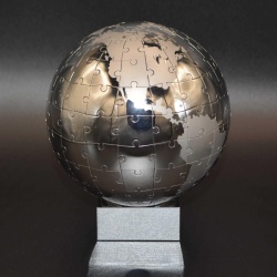 Globe Extraordinary Puzzle (Large) with Stand
