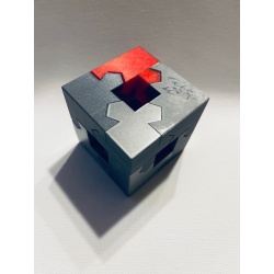 Kawai Tsugite Cube ‘Red Corner’ by Roland Koch