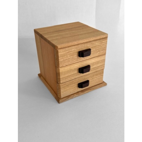 Karakuri Surprising Drawer