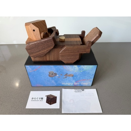 Hungry Sea Otter by Yasuaki Kikuchi (Z-17)