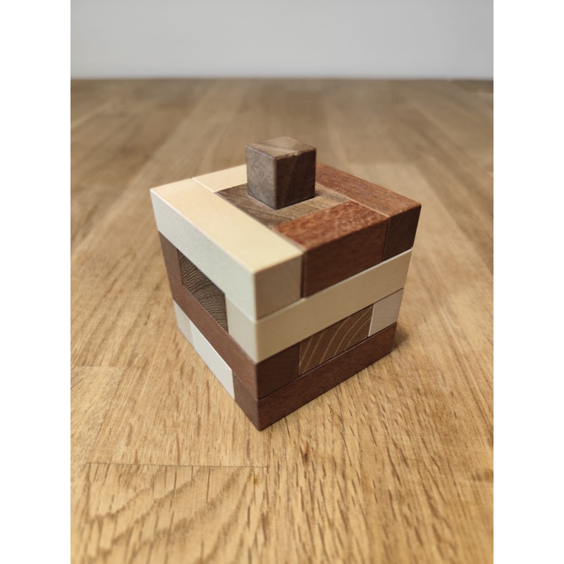 Rotacube - Lucie Pauwels made by Pelikan