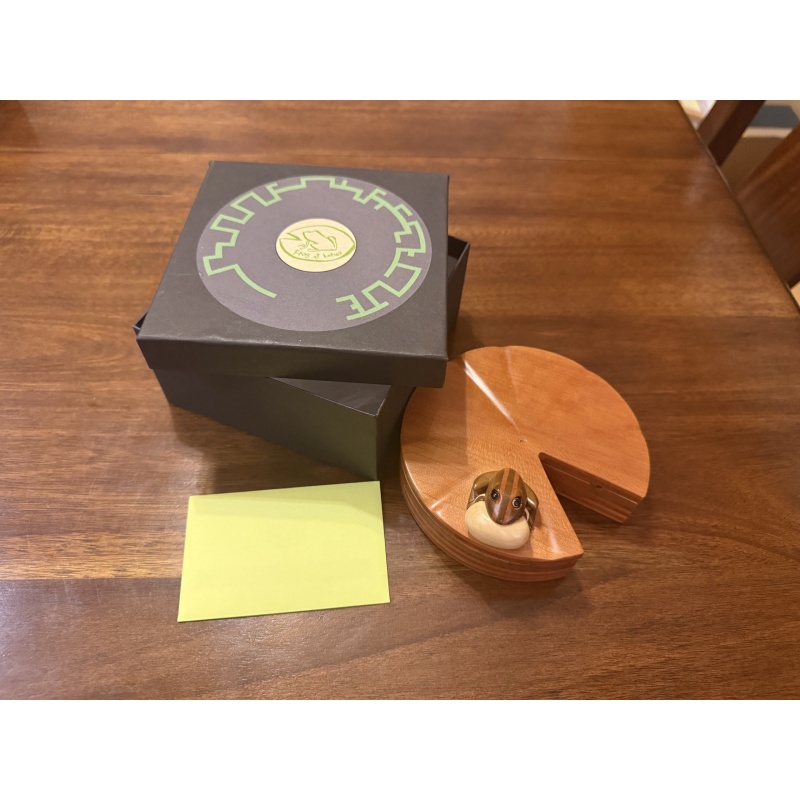 Frog and Lotus - Yasuaki Kikuchi (Karakuri)