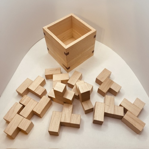 11 ‘F’ Pentominominoes by John Devost