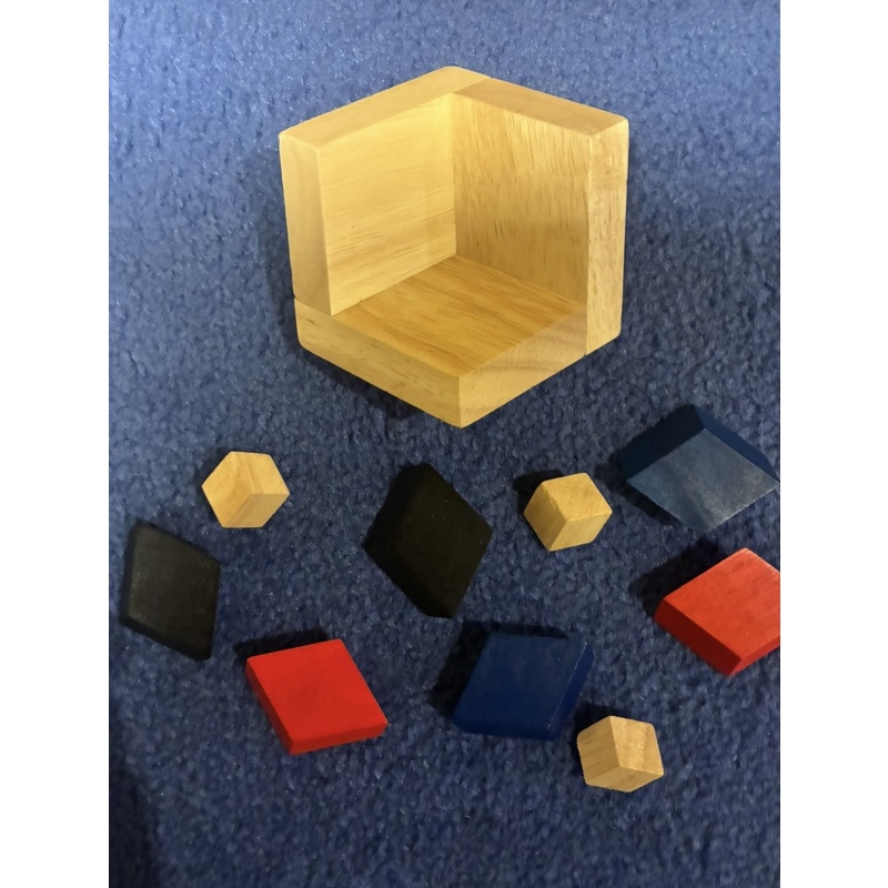 1 Lot Of 4 Puzzles