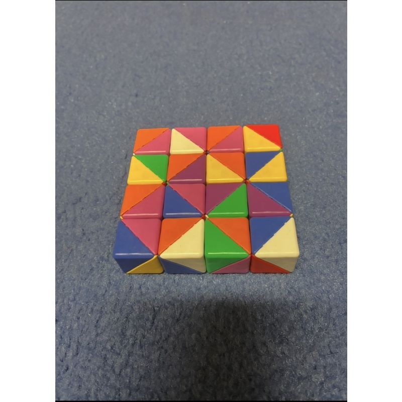 1 Lot Of 4 Puzzles
