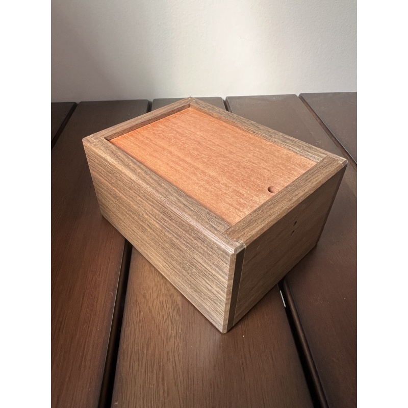 Escalating Box (by Eric Fuller)