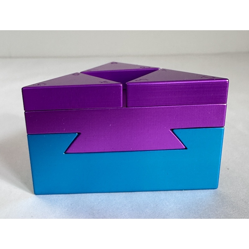 MBP #3 Triple Dovetail Triangle by Robert Rose